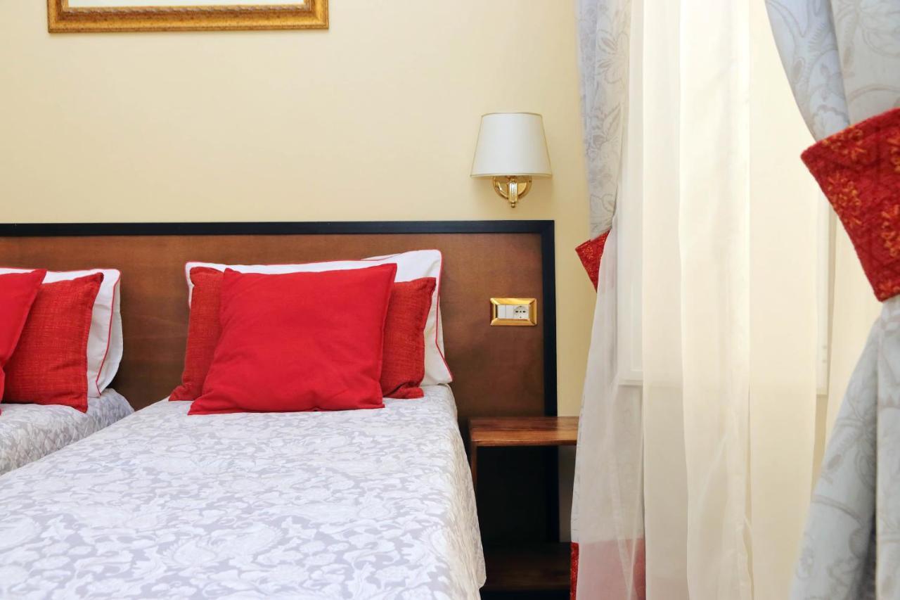 Fancy Guesthouse Vatican Рим Экстерьер фото