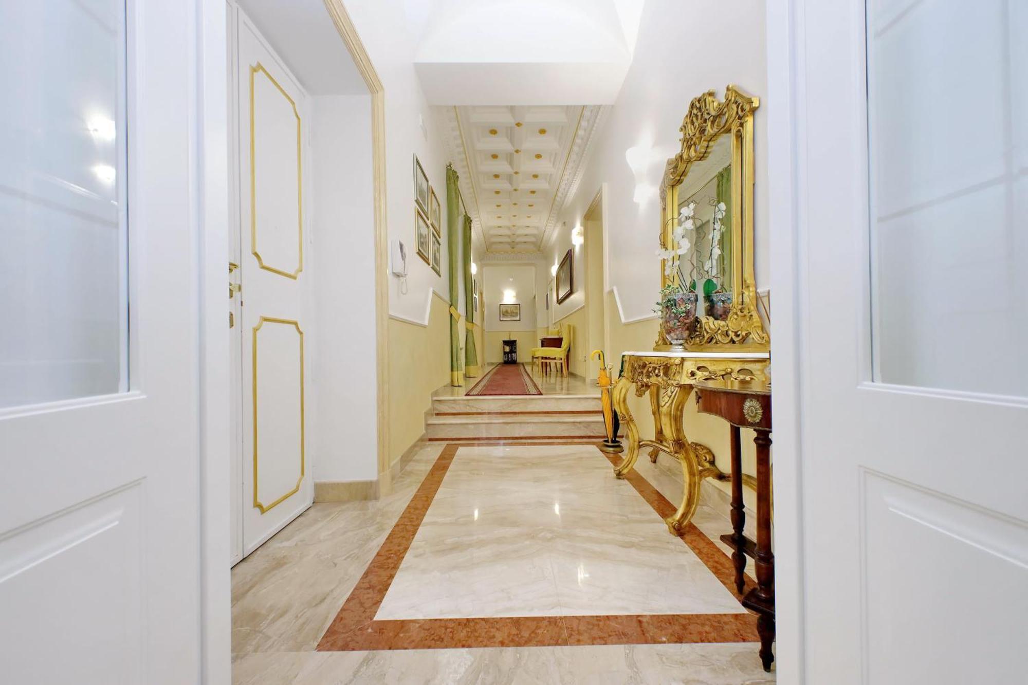 Fancy Guesthouse Vatican Рим Экстерьер фото